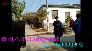 闫云凯家结婚敲鼓