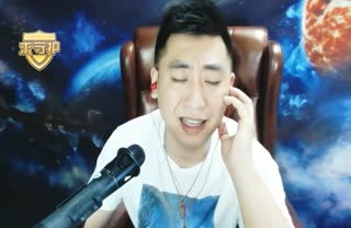 躲在你看却看不见的罅隙中 我还在《隐身守候》~