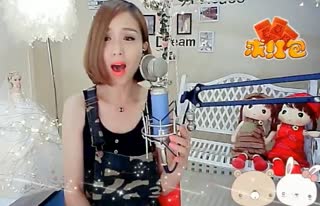 你让我看《月牙湾》下的泪光~