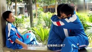 天津妞犀利吐槽丑到爆的校服