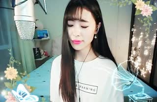 菇凉翻唱《爱之初体验》~炒鸡好听~