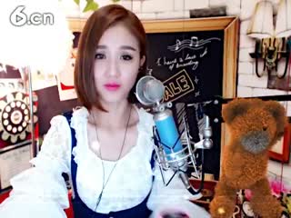 六间房呆萌女主播Ⅶゞ★嘉嘉总是饿互动直播中