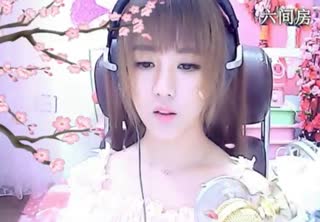 六间房美女主播☜小鱼儿❦☞秀唱视频