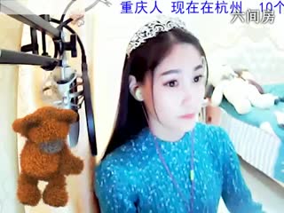 六间房美女主播丹倪求接生爷互动直播中