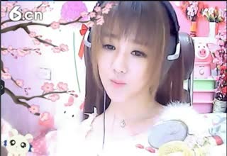 六间房最红美女主播☜小鱼儿❦☞秀唱直播