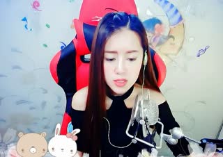 《我的心好冷》等着你来疼~而你现在还不懂