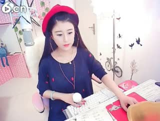六间房最红主播小年快乐~安然说唱视频