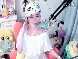 六间房美女主播“ ★美棋彡の感谢陪伴！  ”秀唱视频 你是我的眼