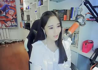 《爱你不是两三天》~每天却想你很多遍