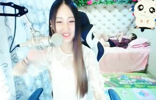 loli妹子演唱《第一次爱的人》~超好听