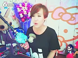 六间房最红主播莜筱兮秀唱直播