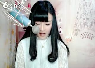 六间房美女主播♫七小娘、互动直播中