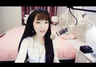 全程抖腿~萌妹子翻唱《爱情毛毛雨》