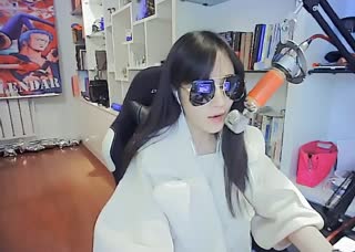 美铝《一人饮酒醉》~盼望有人能来陪