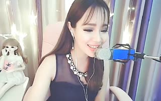 《有个爱你的人不容易》你怎能如此伤她的心