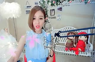 妹子翻唱广场舞神曲《败家娘们儿》