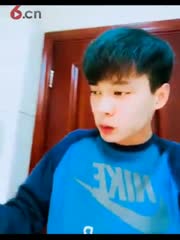 帅哥表演酷到没朋友的bbox