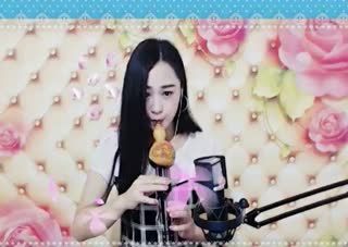 葫芦丝吹奏《月光下的凤尾竹》~很棒哦~