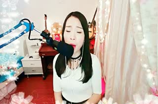 妹子翻唱《一亿个伤心》~好伤感~