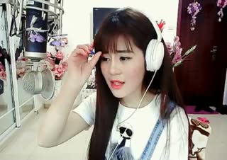 爱都是开始得很美丽~结束得没道理~