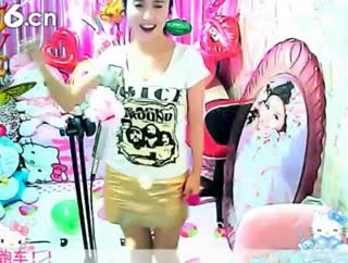 六间房美女主播海天晴儿直播间互动