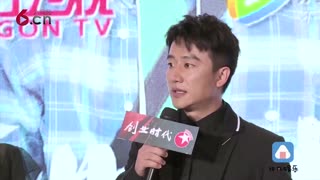 杨颖爆料黄轩新剧差点晒成人干