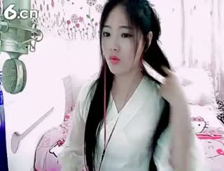 一个人游走在街头~《没有你陪伴真的好孤单》