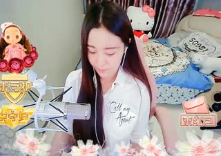 《只想爱你》好想每天睁开眼睛就能看到你~