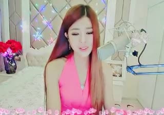 狗儿跳~羊儿跑~举起鞭儿轻轻摇~
