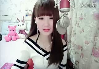 我是一条《寻水的鱼》，漂浮在这寂寞城里