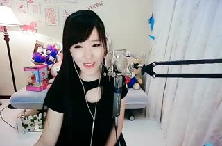 剩半颗《恋人心》唤不回~还有什么用~