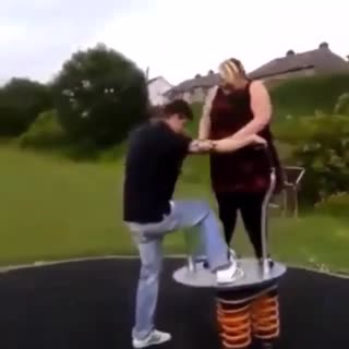好心疼 还是忍不住笑了